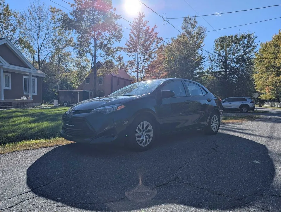 Toyota Corolla 2017 photo 3