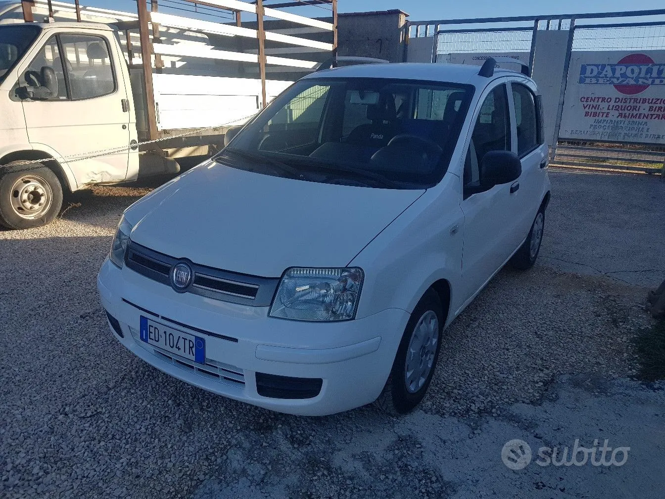 Fiat Panda 2010 photo 2