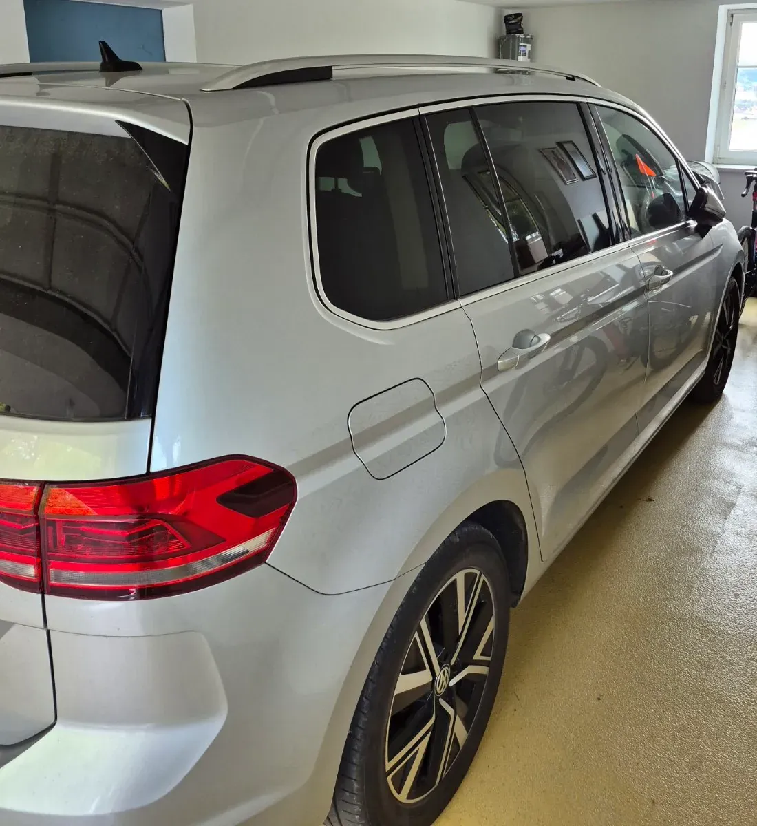 Volkswagen Touran 2020 photo 3