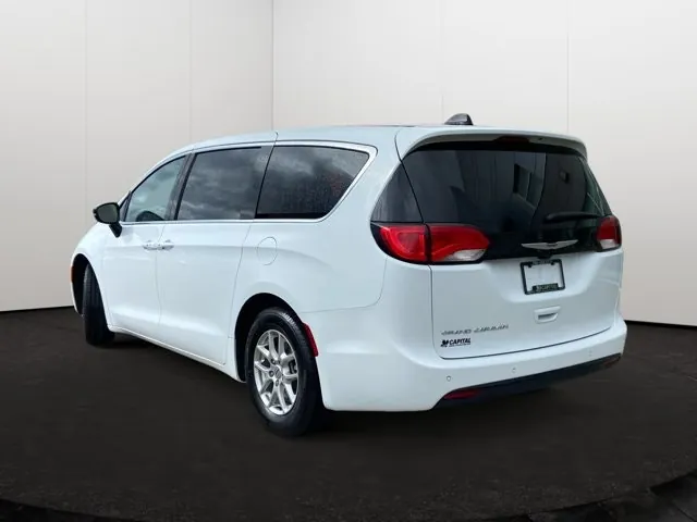 Chrysler Grand Caravan 2025 photo 4