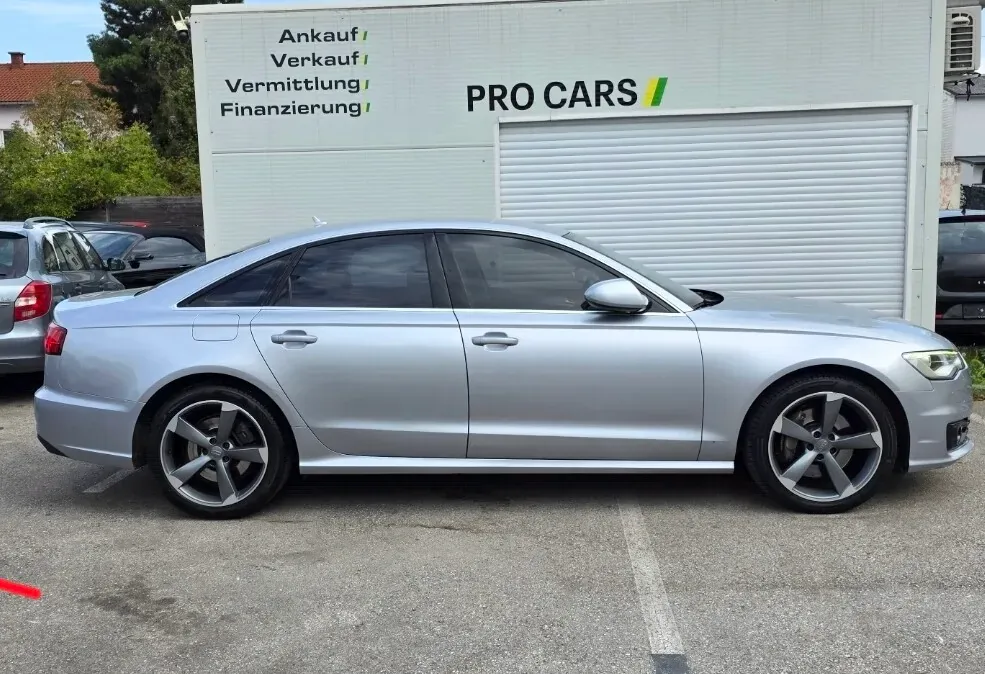 Audi A6 2015 photo 2