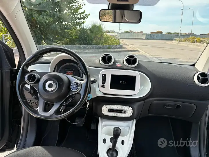 Smart Fortwo 2018 photo 5