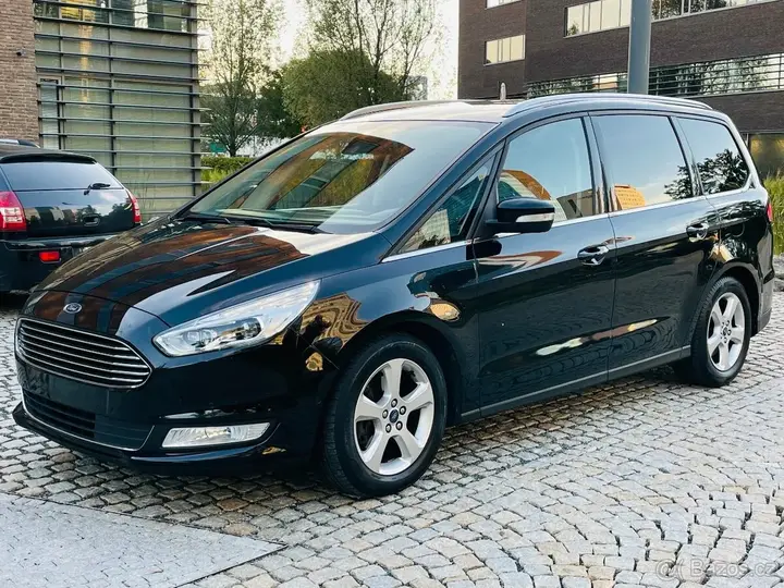 Ford Galaxy 2016 photo 2