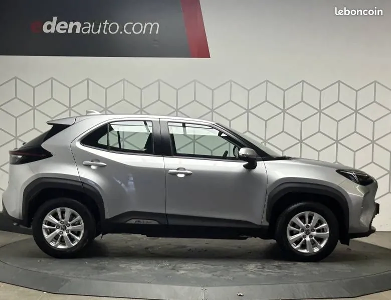 Toyota Yaris Cross 2025 photo 4
