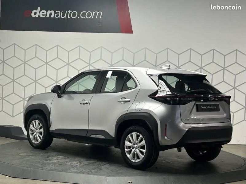 Toyota Yaris Cross 2025 photo 2
