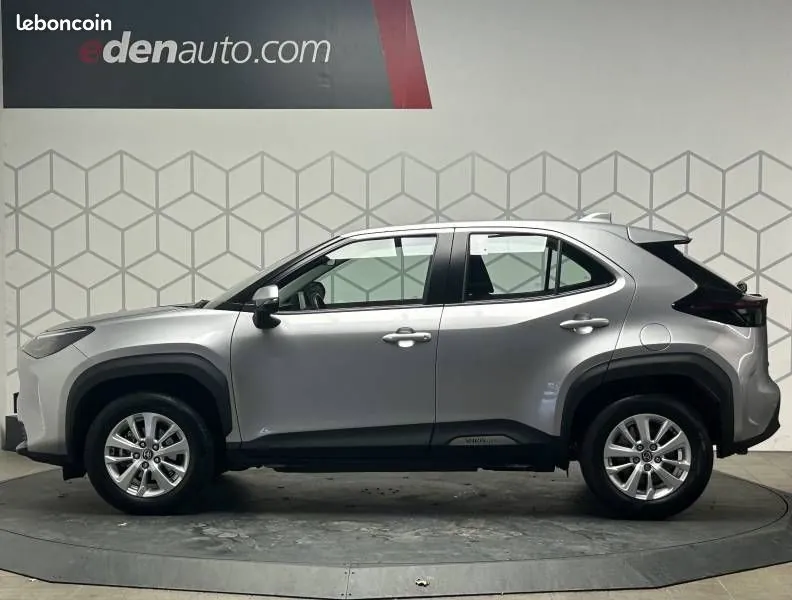 Toyota Yaris Cross 2025 photo 3