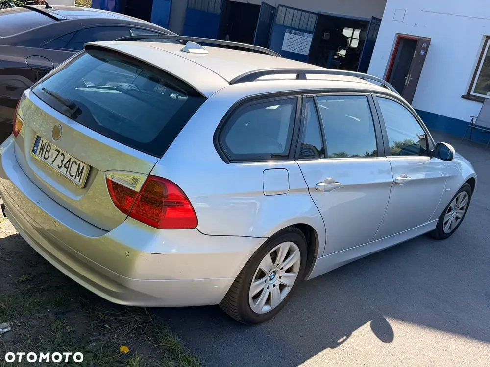 BMW Seria 3 2007 photo 4