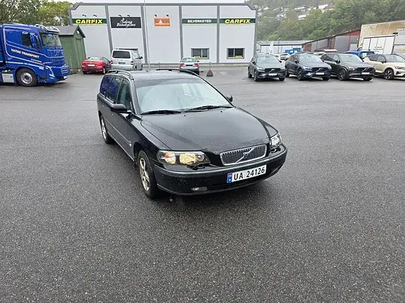 Volvo V70 2004 photo 2