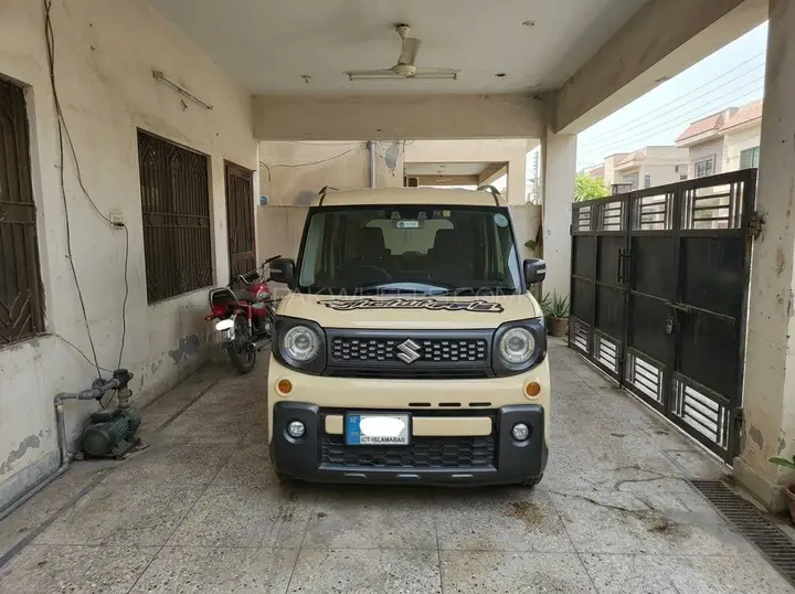 Suzuki Spacia