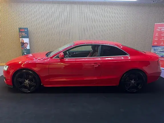 Audi A5 2009 photo 2