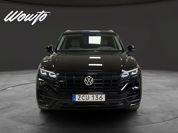 Volkswagen Touareg 2018 photo 2