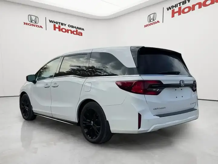 Honda Odyssey 2025 photo 5