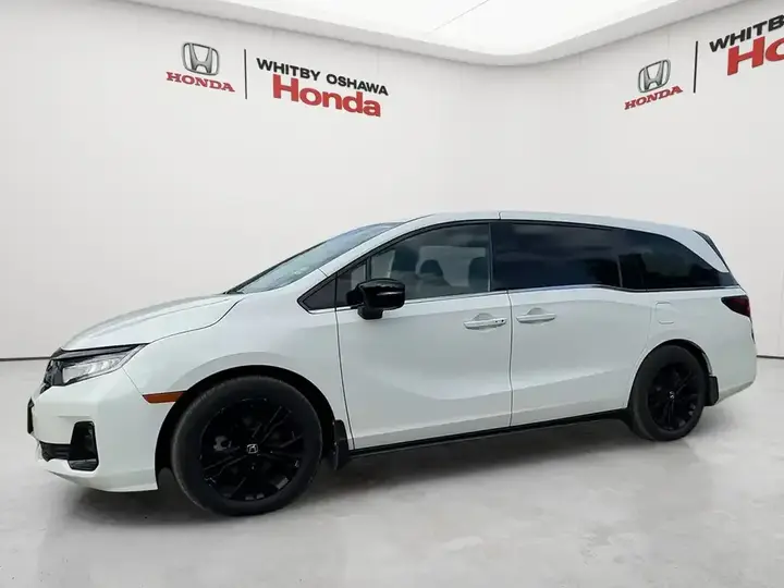 Honda Odyssey 2025 photo 2