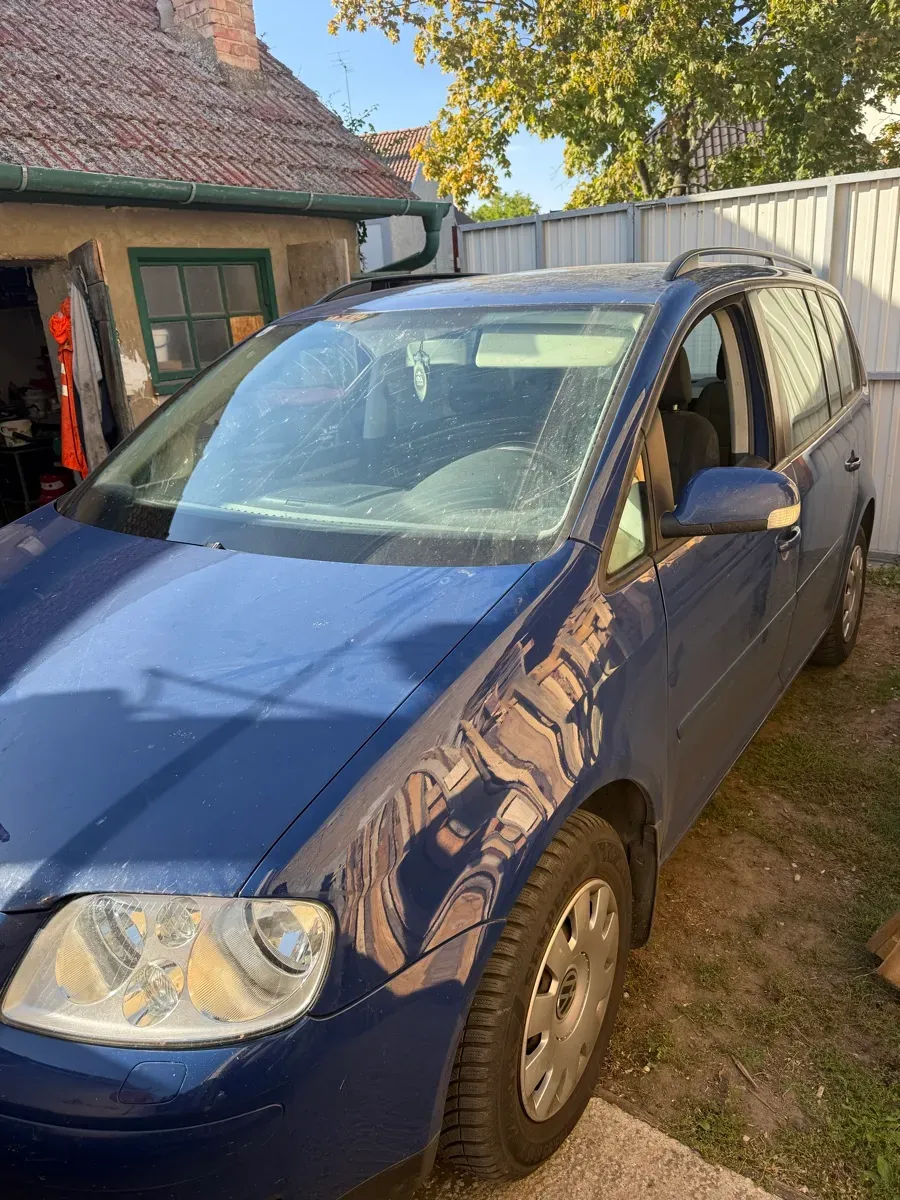 Volkswagen Touran 2005 photo 3