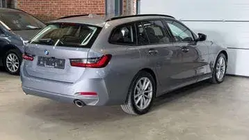 BMW 318 Ia 2023 photo 2