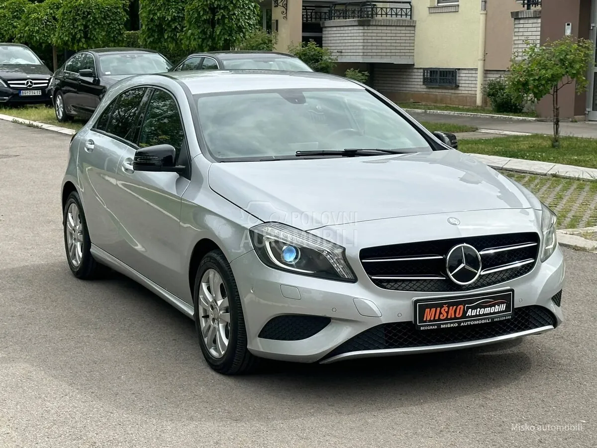 Mercedes-Benz A 180 2014 photo 5