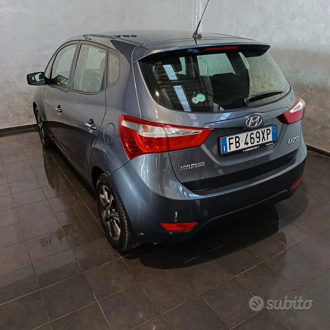 Hyundai Ix20 2015 photo 4