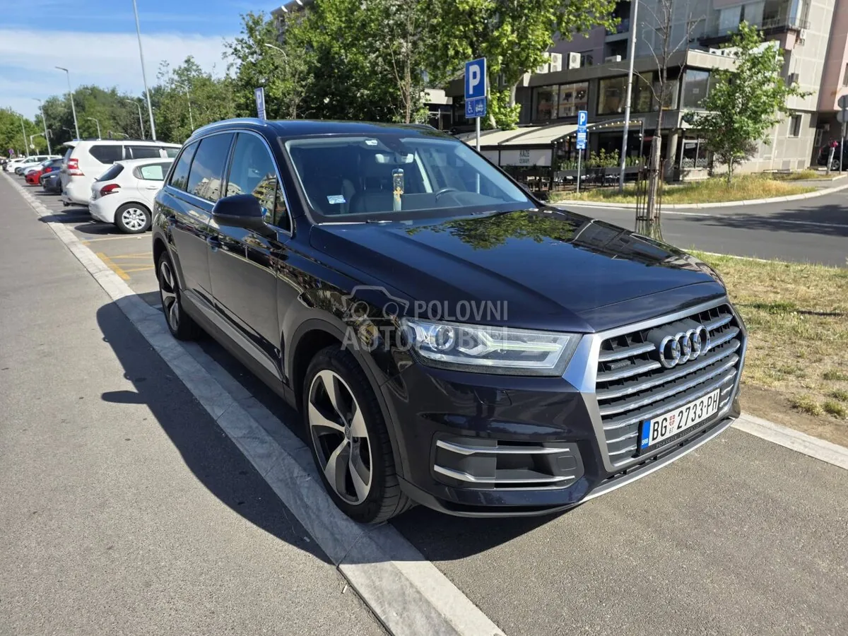 Audi Q7 2016 photo 4