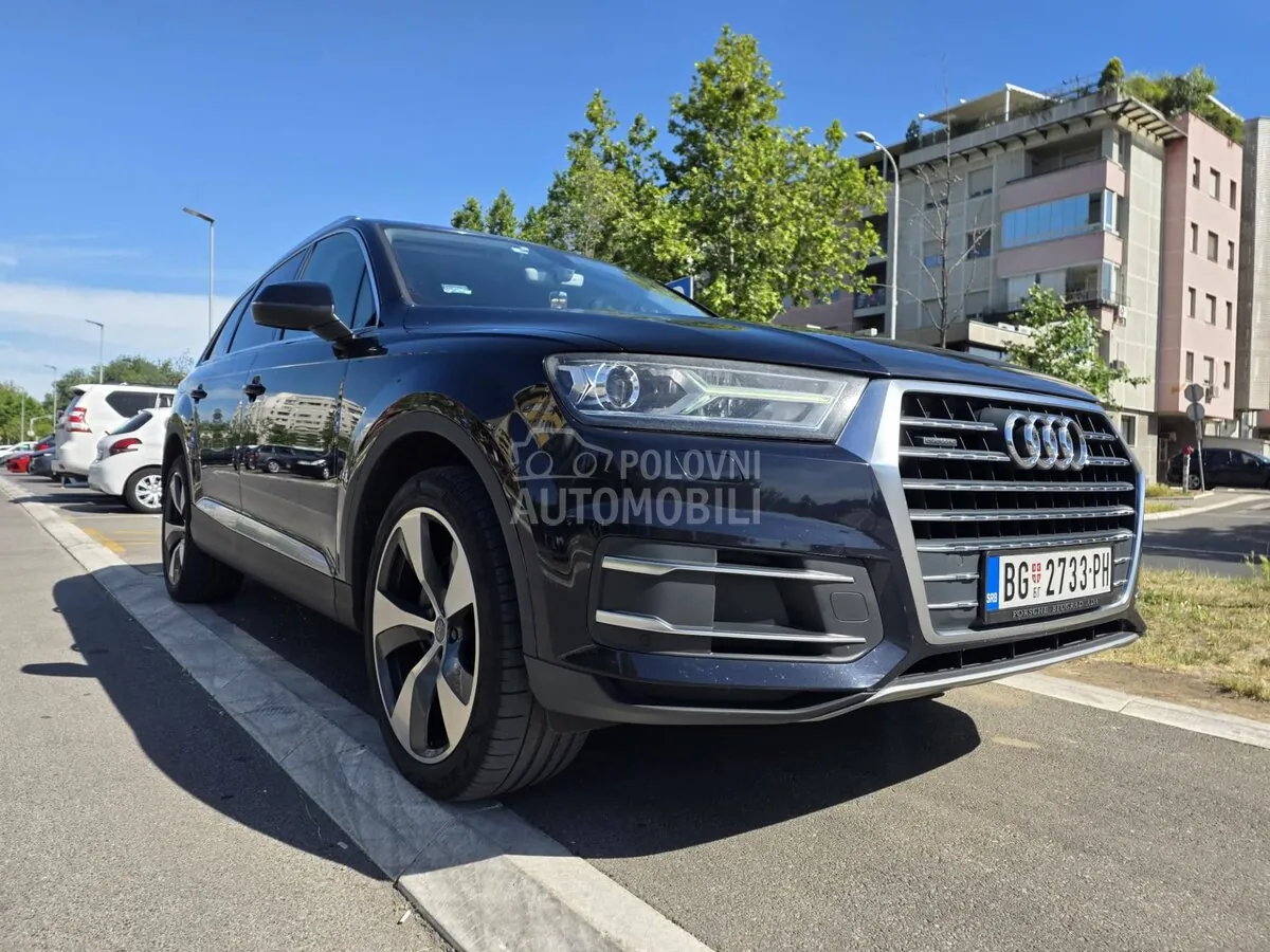 Audi Q7 2016 photo 2