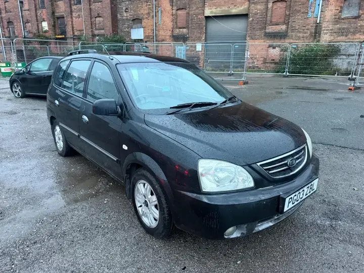 Kia Carens