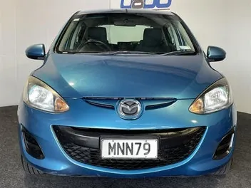 Mazda Demio 2014 photo 3