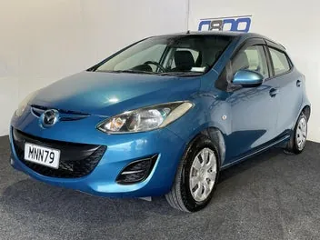 Mazda Demio 2014 photo 4