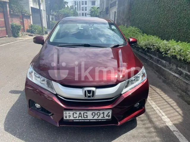 Honda Grace 2015 photo 2