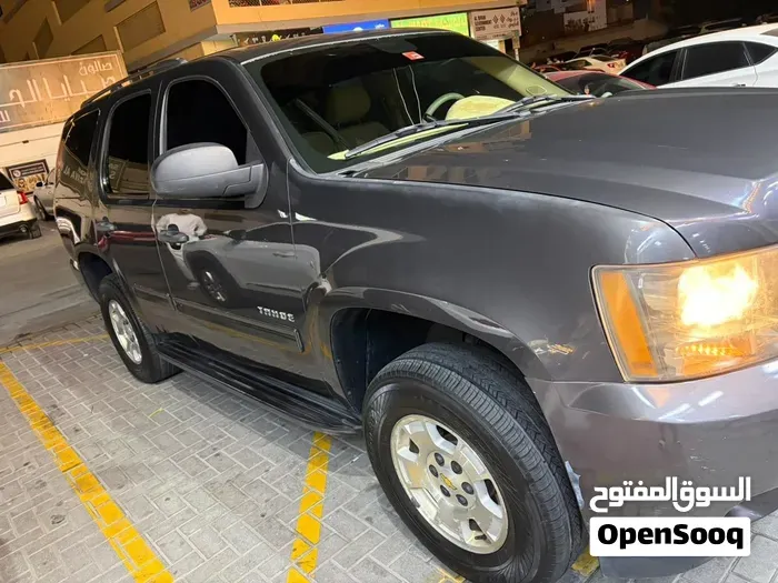 Chevrolet Tahoe 2010 photo 2