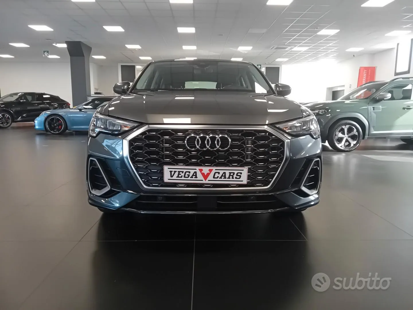 Audi Q3 2023 photo 2