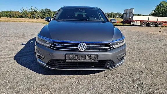 Volkswagen Passat 2016 photo 3
