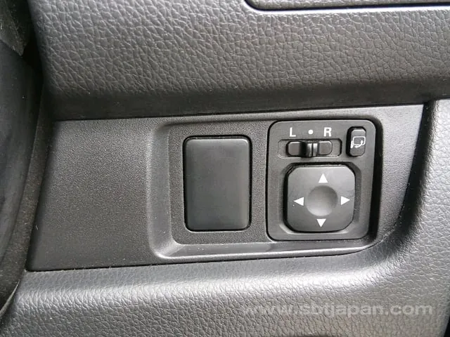 Nissan Dayz Highway Star J 2013 photo 5