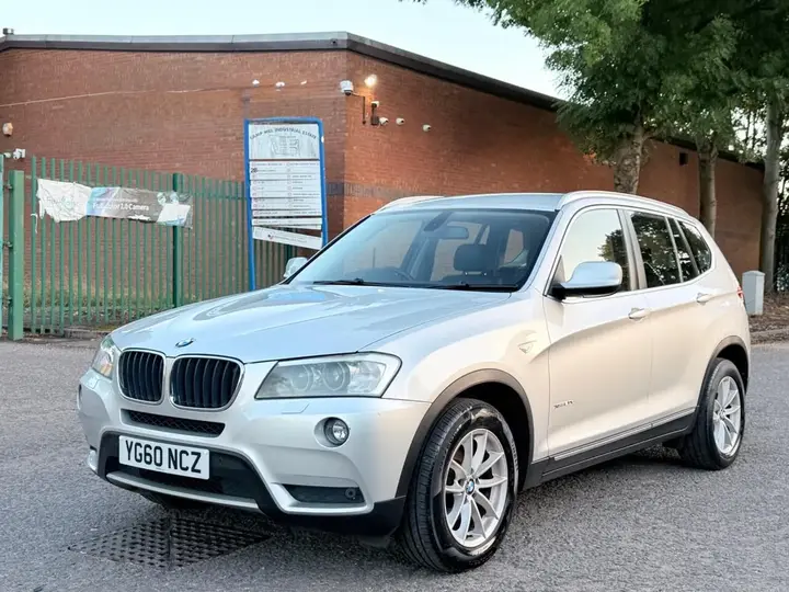 BMW X3 2010 photo 2