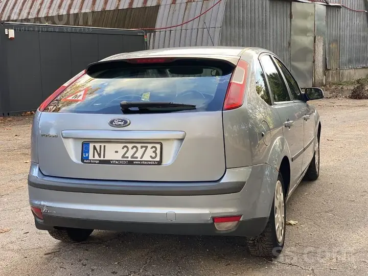 Ford Focus 2006 photo 2