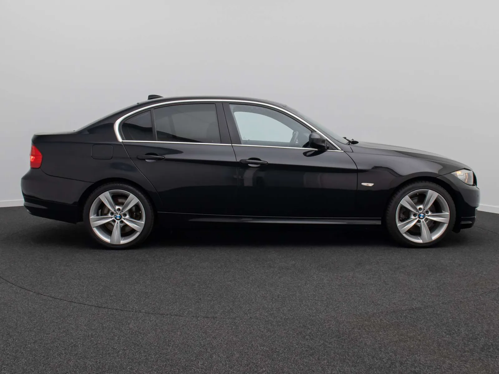 BMW 325 2011 photo 5