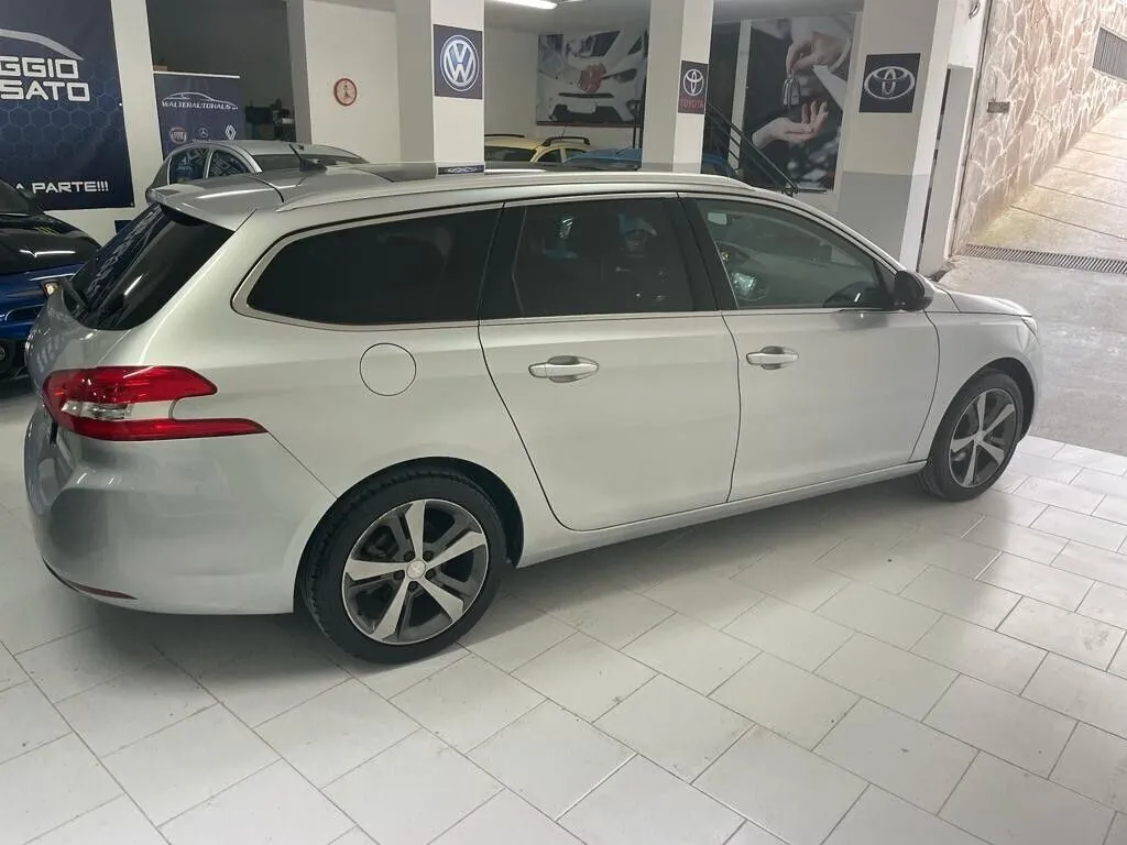Peugeot 308 2017 photo 5