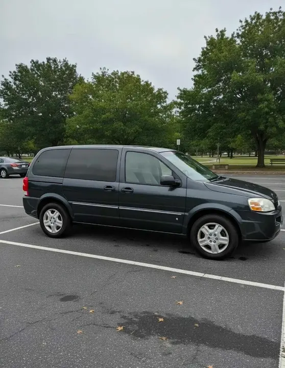 Chevrolet Uplander 2009 photo 4