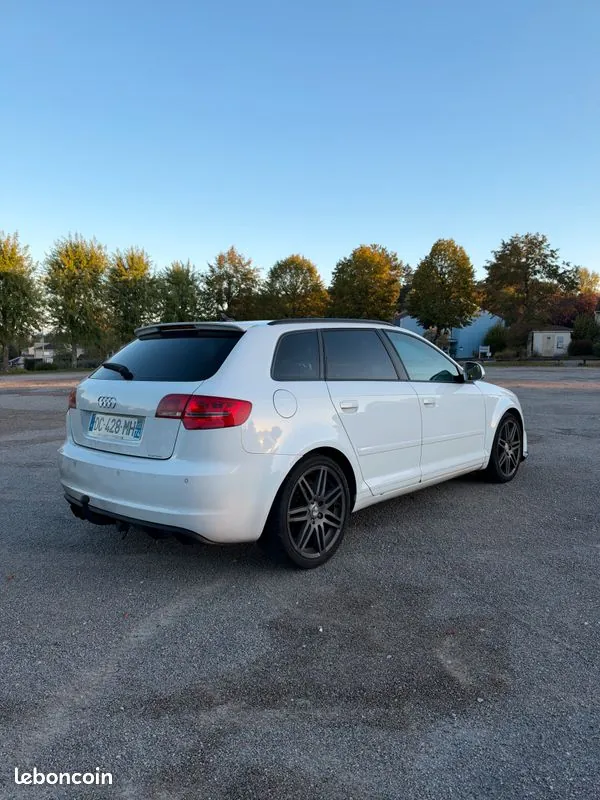 Audi A3 2008 photo 2