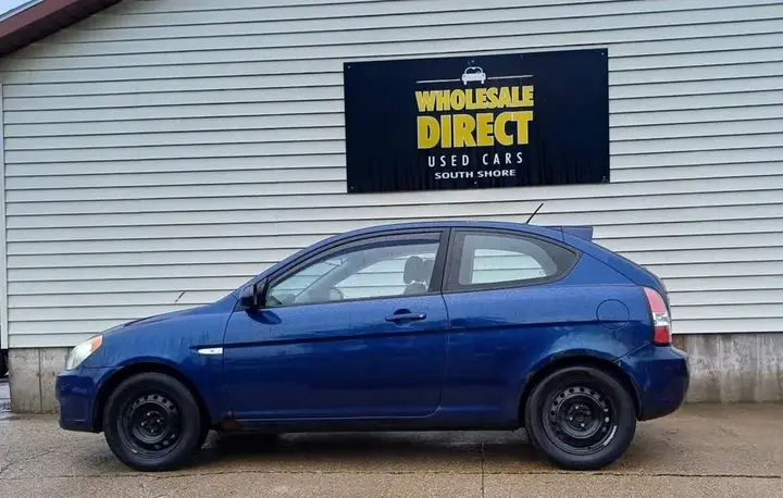 Hyundai Accent 2009 photo 3