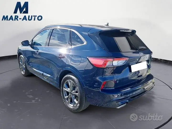 Ford Kuga 2023 photo 2