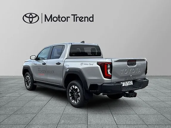 Toyota Hilux 2026 photo 2