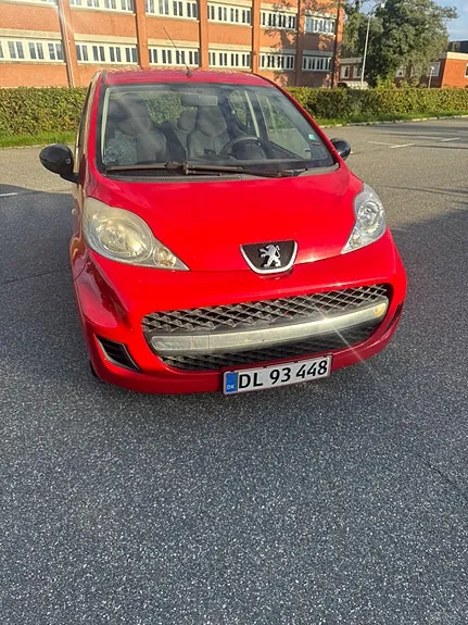 Peugeot 107 2010 photo 3