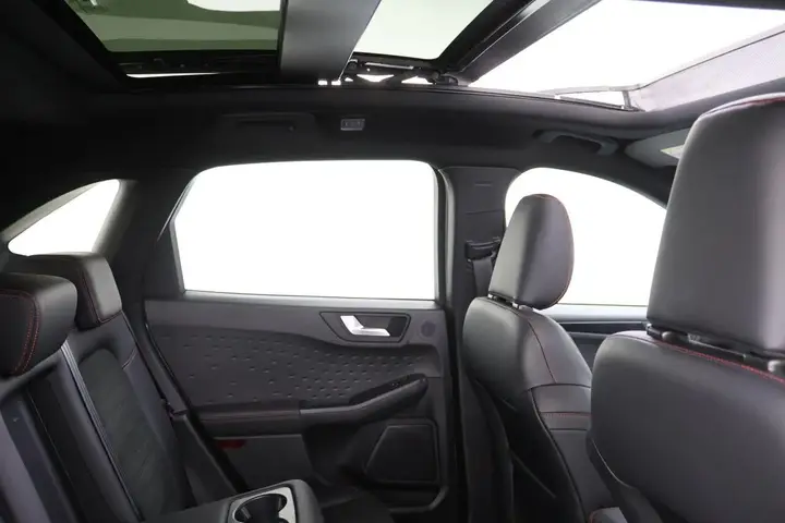 Ford Kuga 2021 photo 2