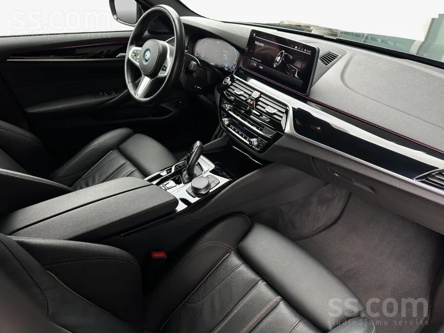BMW 545 2022 photo 5