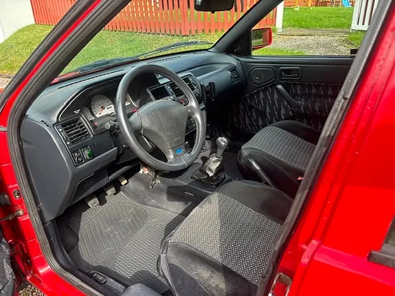 Ford Escort 1994 photo 5