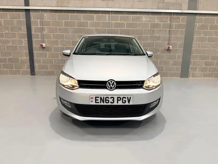 Volkswagen Polo 2014 photo 2