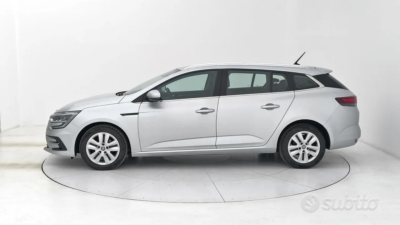 Renault Megane 2021 photo 2