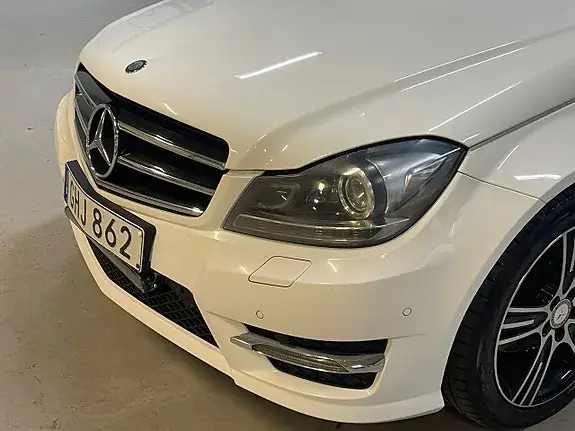 Mercedes-Benz C 220 2014 photo 3
