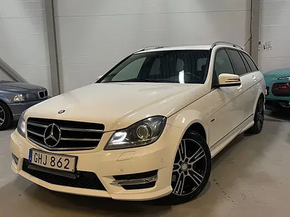 Mercedes-Benz C 220 2014 photo 2