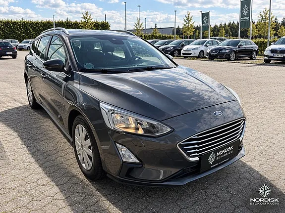 Ford Focus 2019 photo 2