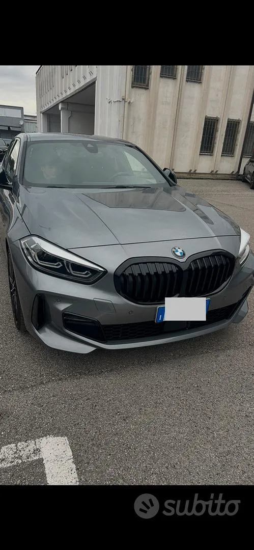 BMW 1 Series 2024 photo 2